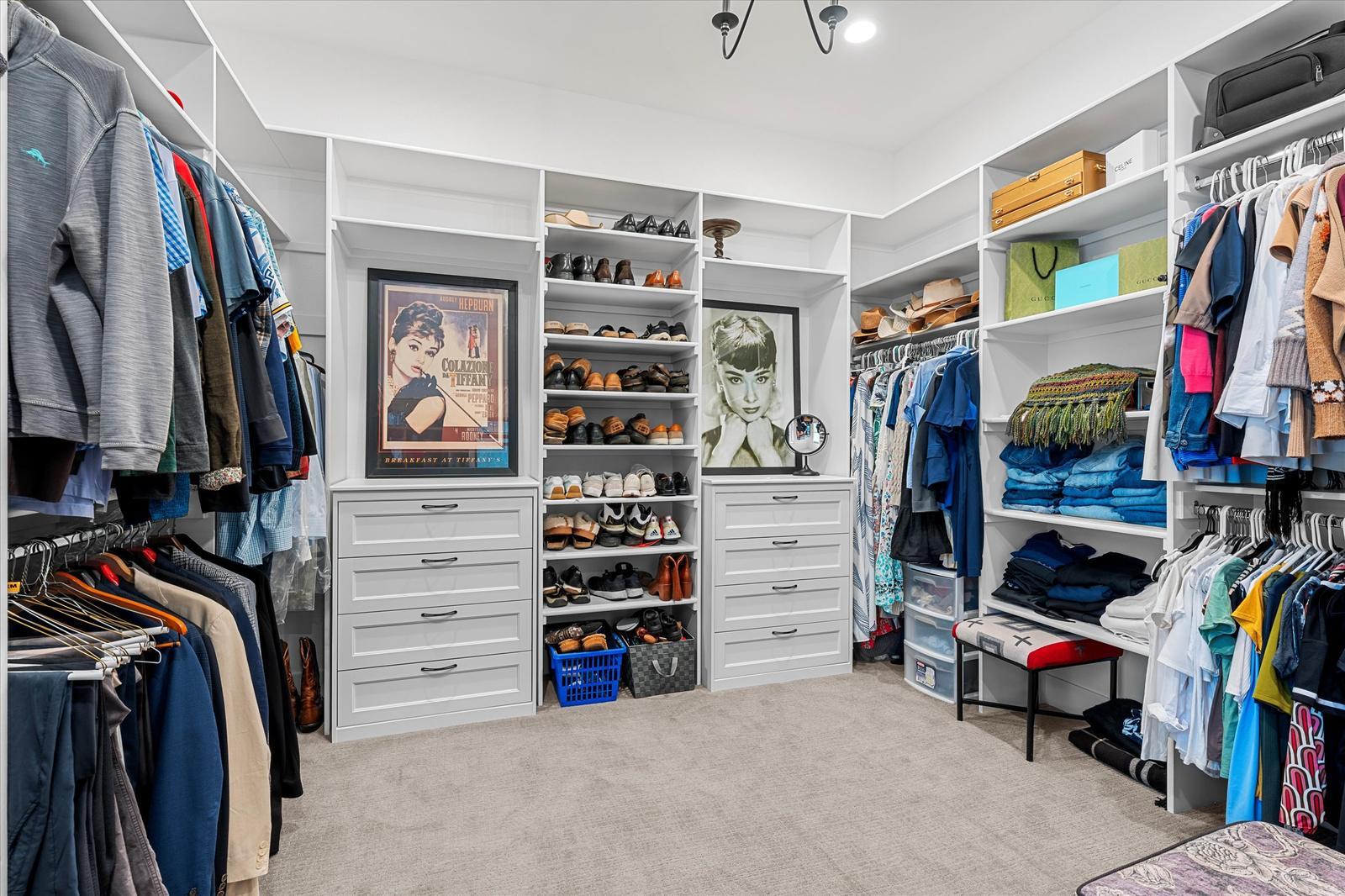 Walk-in closet